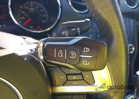 2016 Ford Mustang V6 из США, поврежденный, VIN 1FA6P8AM7G5301910